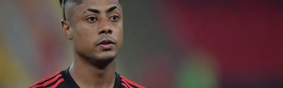 官方：弗拉门戈球员恩里克因涉嫌故意染黄被禁赛12场+罚款6万雷亚尔