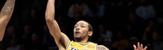 开云体育官方网-“吐曼巴”接管湖人残阵 1950万薪水团砍74分太励志