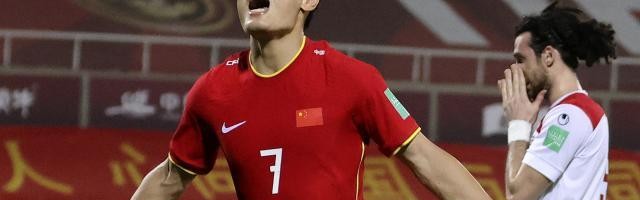 开云体育网页版入口-武磊传射追平世预赛进球纪录 连续5场破门创新高