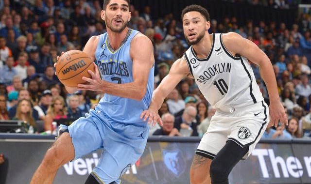 3战17分14犯规正负值-45！西蒙斯低迷拖累篮网