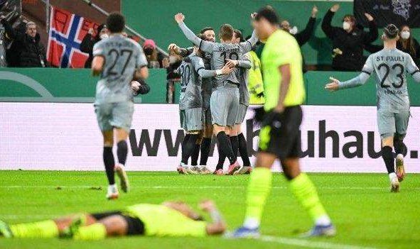 全主力多特德国杯爆冷出局 低迷哈兰德招舆论指责