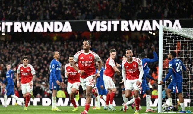 开云体育官方网址-【英超】角球对轰！阿森纳2比1十人切尔西5分领跑