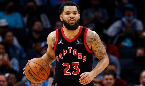 Kaiyun Sports-开云体育-痛失好局！猛龙遭17分大逆转 系列赛已无力回天