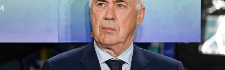 开云体育官方网-镜报：曼联正寻找正式主帅，目标有安切洛蒂、图赫尔、波切蒂诺