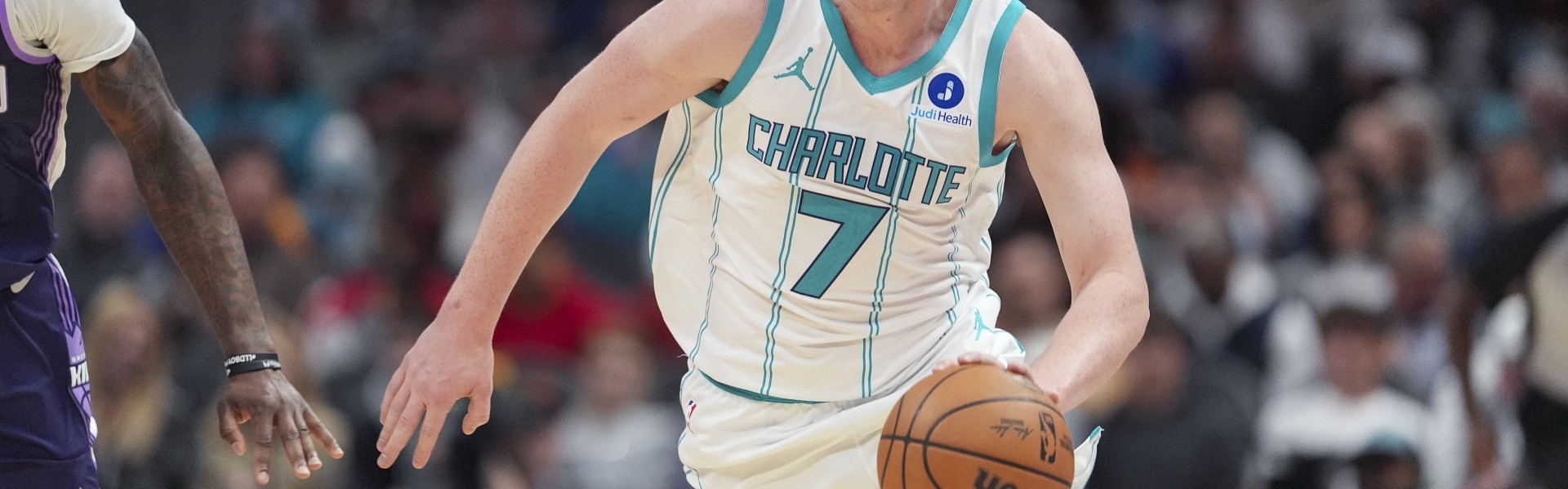 开云体育官方网址-看你下半场了！克尼佩尔半场7中2&amp;三分1中0拿到4分5板1断1帽