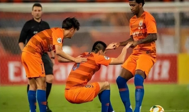 开云体育官方网-喜讯！鲁能前腰位置有一张底牌将在本赛季正式亮相，已跟队训练