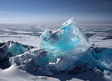 邮报：球迷假扮黄老板混进老特拉福德，随后被工作人员识破